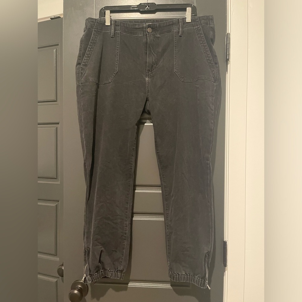 Paige Mayslie Black Cotton Stretch Joggers Size 32 Gently Worn